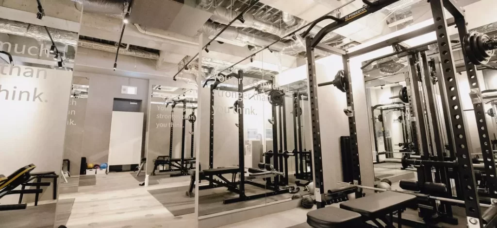 undeux公式サイト画像－梅田店の店内