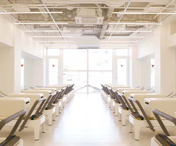 東京のピラティス『the SILK】の内装