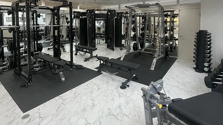 BEYOND公式サイト画像－梅田店の店内