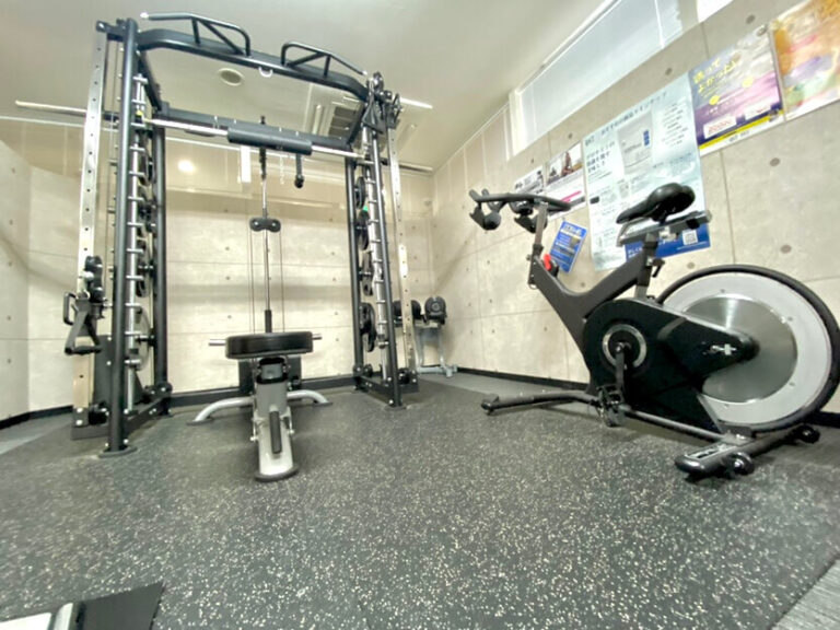 西宮の安いパーソナルジム【24/7】