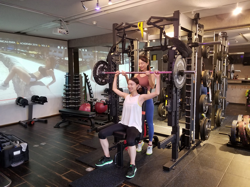 金沢の安いパーソナルジム【モンスターフィットネス】１