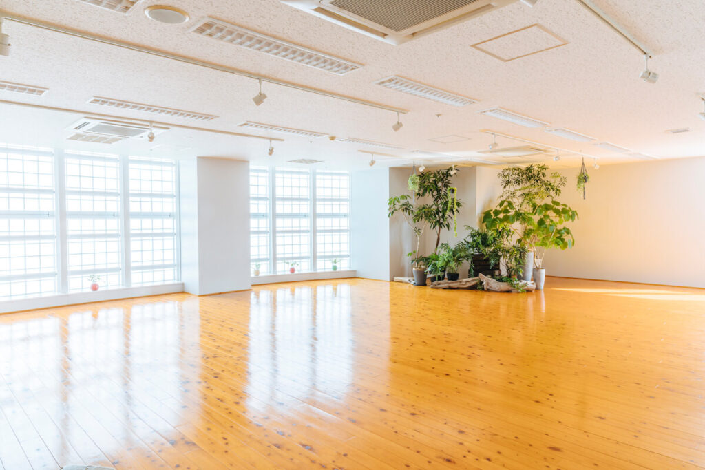 安い名古屋のヨガ【ユニティヨガ】女性